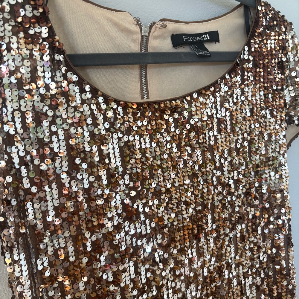Forever 21 Gold Sequin Mini Dress with Scoop Neck and Short Sleeves - Picture 3 of 4